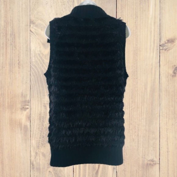 Long knitted vest - Picture 2 of 7